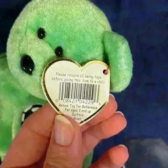 Ty Beanie Baby Kicks bear with tag errors - Picture 5 of 5